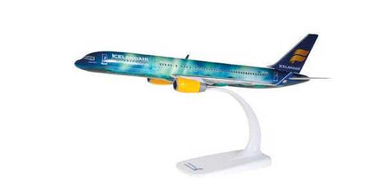 BOEING 757-200 ICELANDAIR 1/200 SNAP FIT